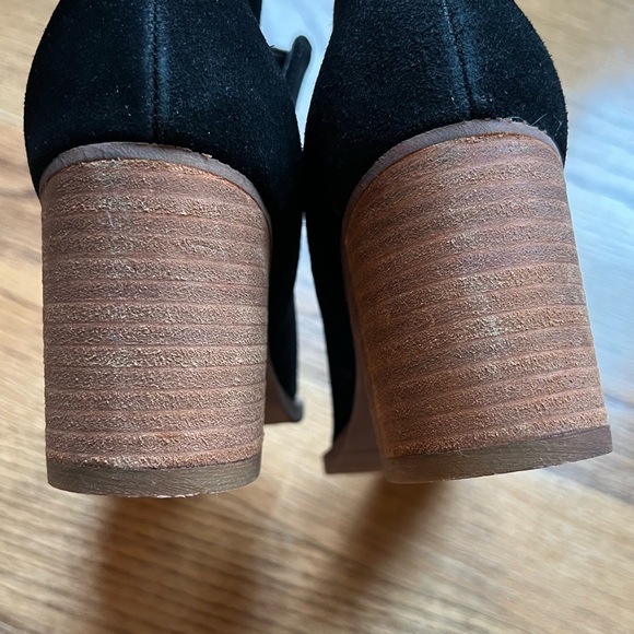 ๐ NEW - never worn - Blondo size 10 black waterproof peep toe booties - Picture 7 of 15